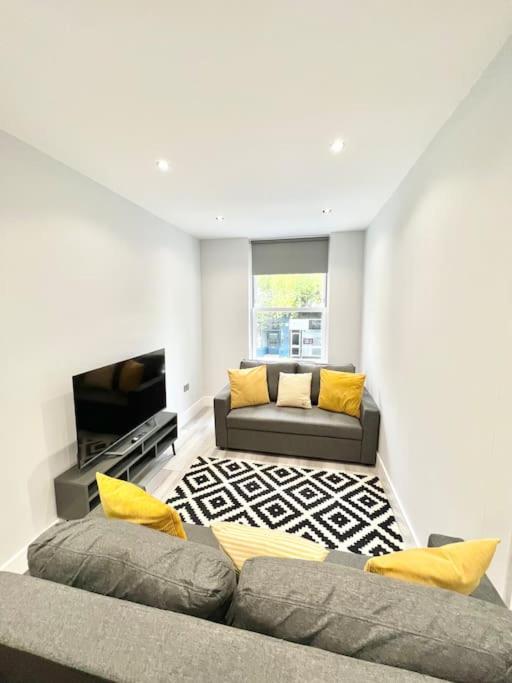 Wow Abbey Road - Sleeps Up To 8 Apartment