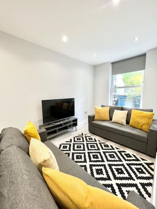 Apartment Wow Abbey Road - Sleeps Up To 8 *